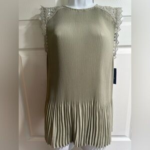 Apt. 9 Green Pleated Sleeveless Top